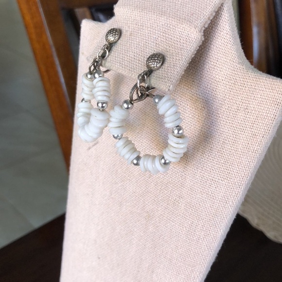 Vintage Signed Hong Kong Hoop Earrings - Picture 2 of 3